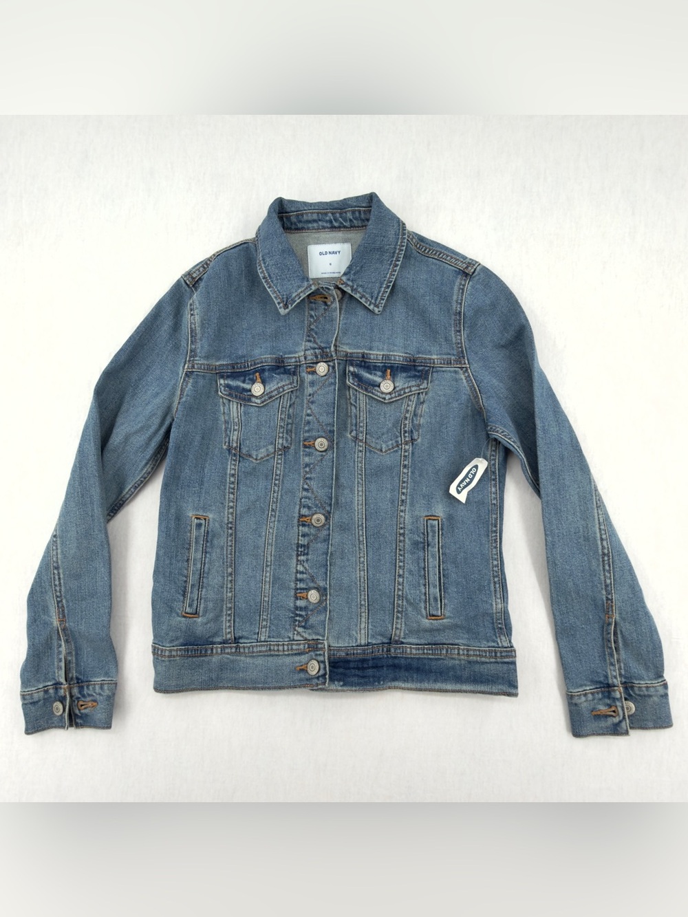 NEW Old Navy Jean Jacket in Medium Wash